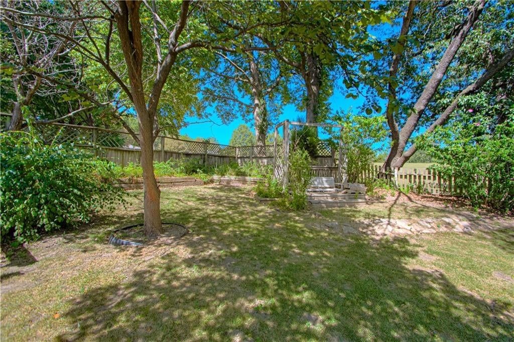 2106 NW 84th Terrace — photo 38