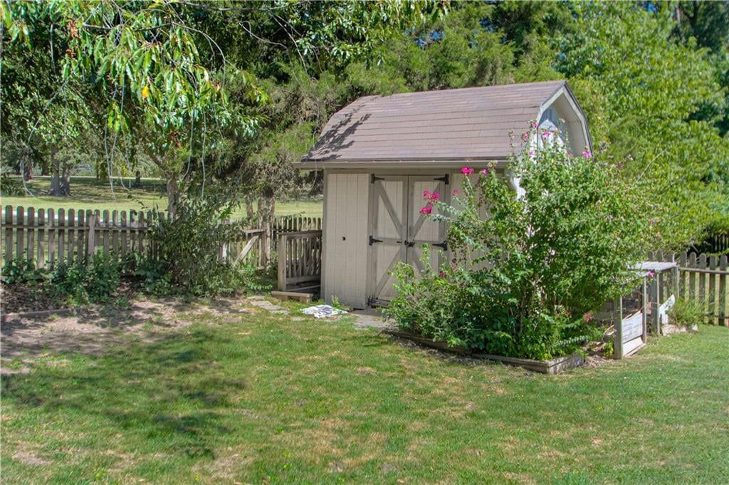 2106 NW 84th Terrace — photo 40