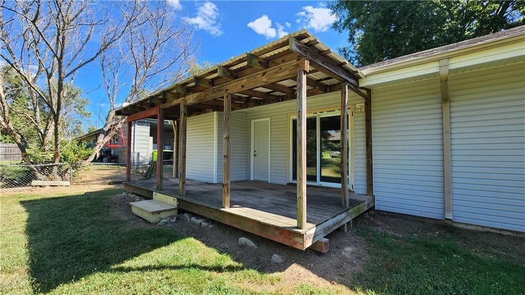 509 Indian Trail — photo 41