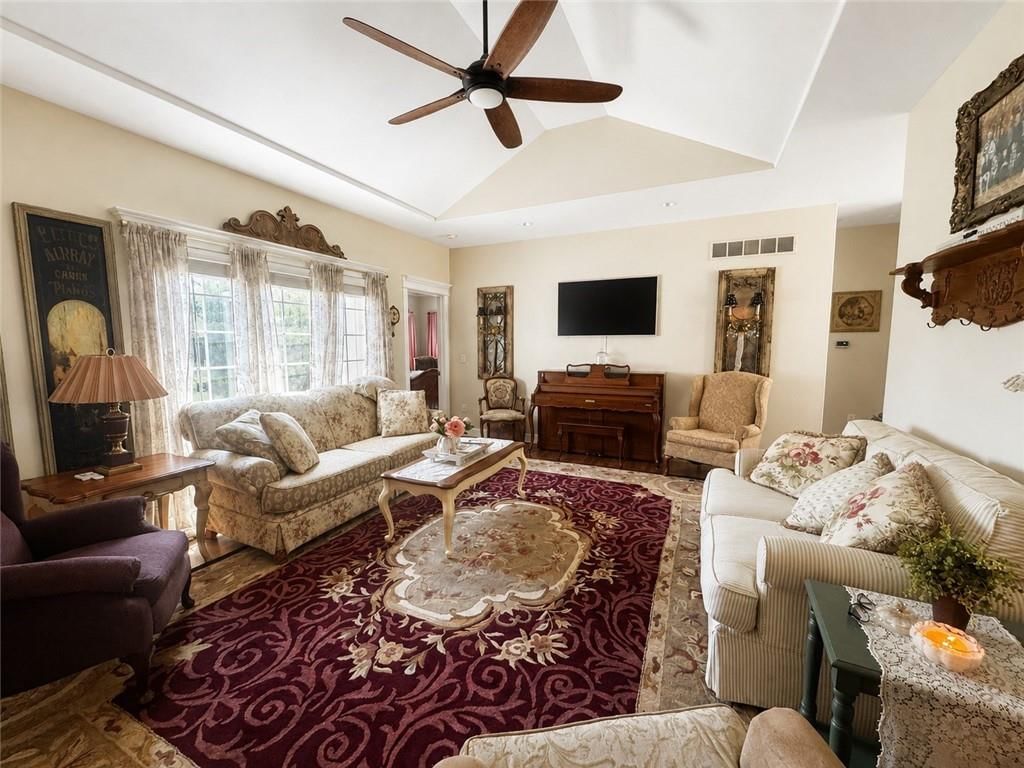 29419 Palmer Drive — photo 4