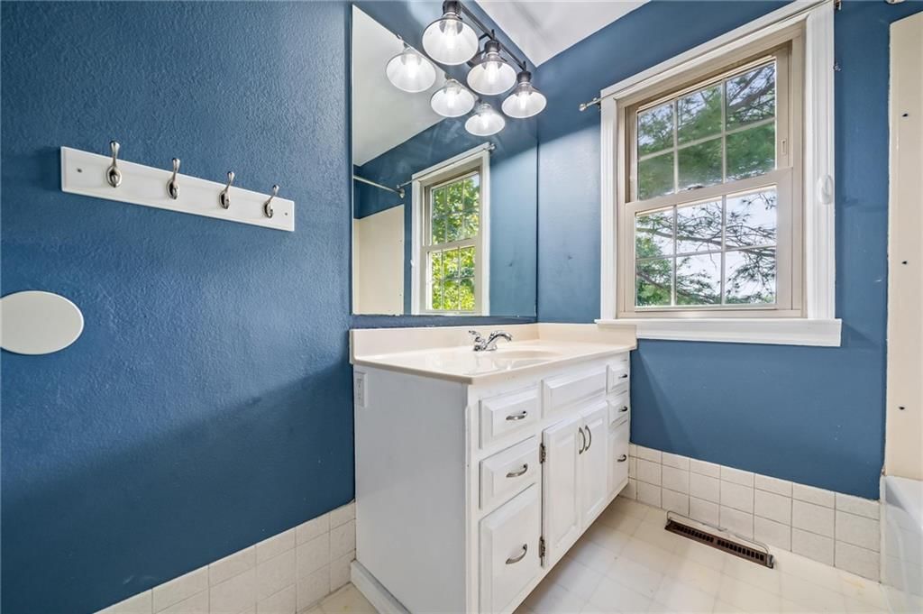 24540 Mission Belleview Road — photo 14