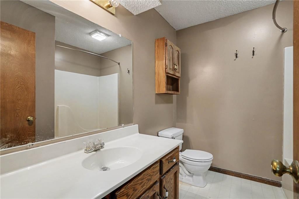 216 Stonebridge Lane — photo 9