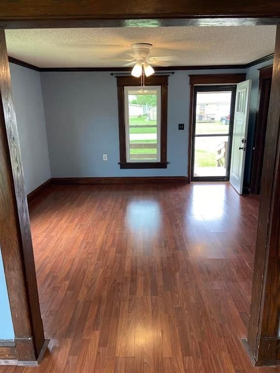 300 W Hortense Street — photo 9