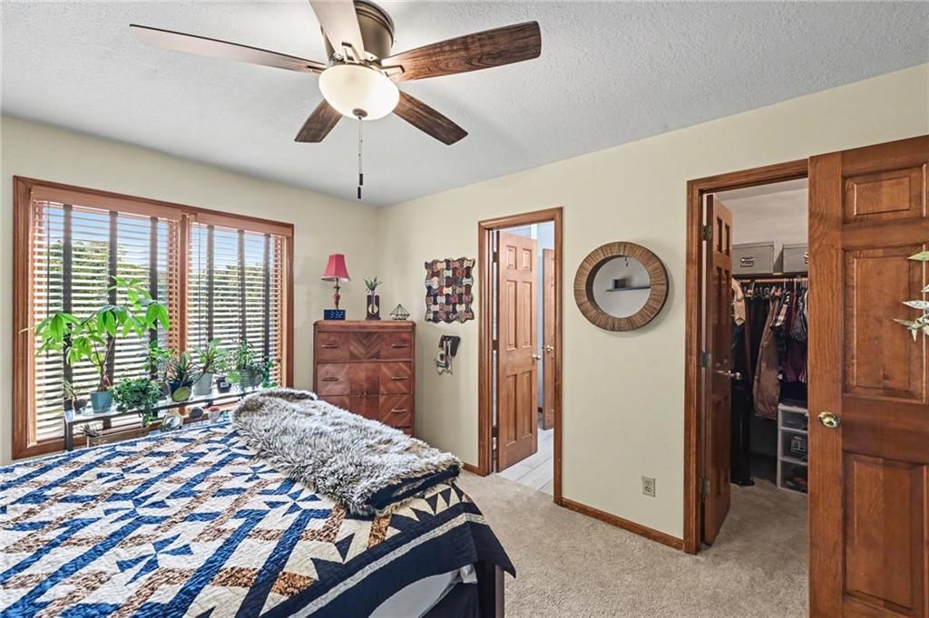Photo 26 of 44 - 8225 NW Weatherby Drive, Weatherby Lake, MO 64152