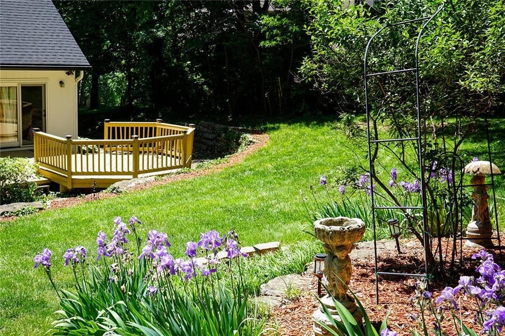 Photo 34 of 44 - 8225 NW Weatherby Drive, Weatherby Lake, MO 64152
