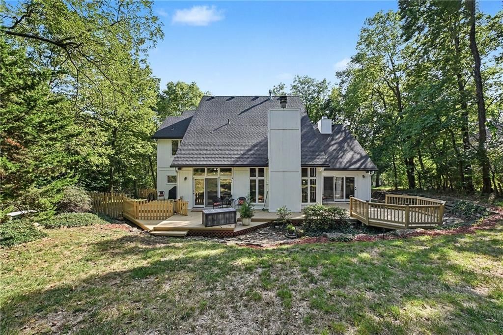 Deck and covered patio at 8225 NW Weatherby Drive, Weatherby Lake, MO 64152