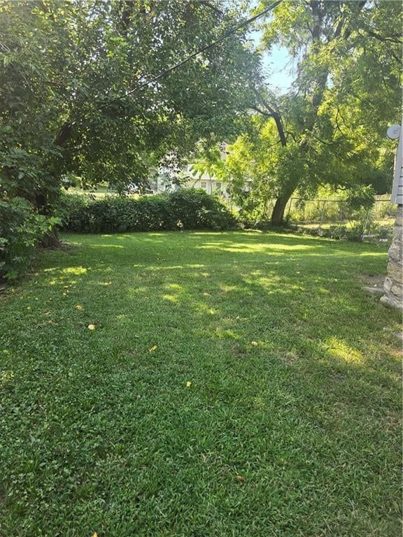 Photo 5 of 41, 2522 Norton Avenue, Kansas City, MO 64130