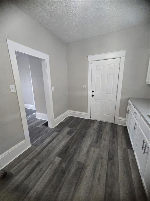 Photo 17 of 41 - 2522 Norton Avenue, Kansas City, MO 64130