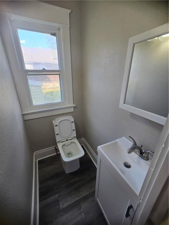 Photo 20 of 41 - 2522 Norton Avenue, Kansas City, MO 64130