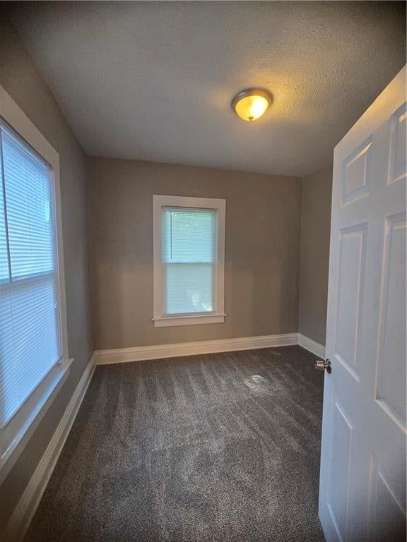 Photo 22 of 41 - 2522 Norton Avenue, Kansas City, MO 64130