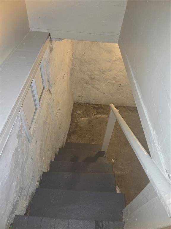 Photo 37 of 41 - 2522 Norton Avenue, Kansas City, MO 64130