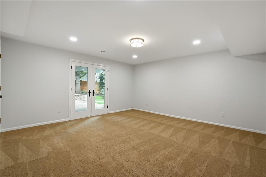 10600 W 108th Terrace — photo 34