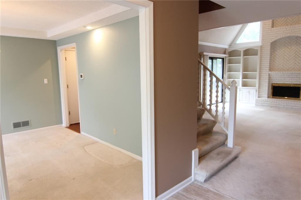 12817 W 116th Street, Overland Park, KS: listing photo 2