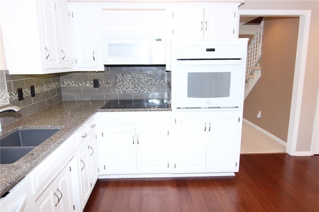 Photo 14 of 36, 12817 W 116th Street, Overland Park, KS 66210