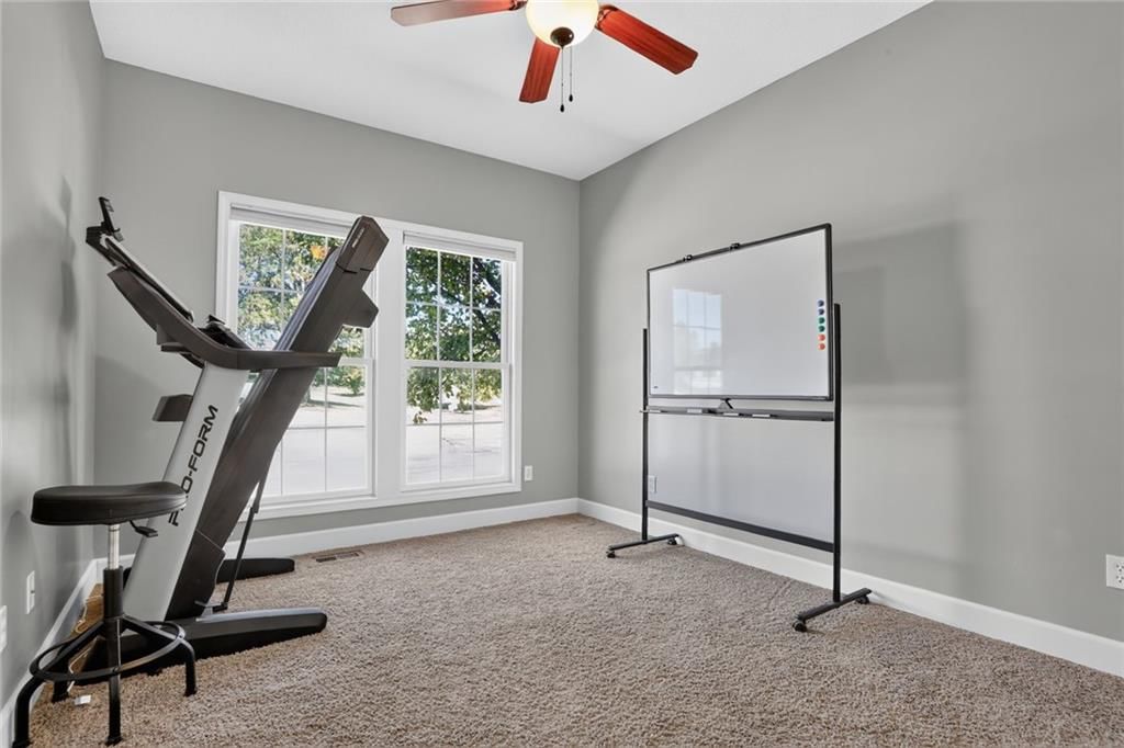 6101 LAKECREST Drive — photo 2