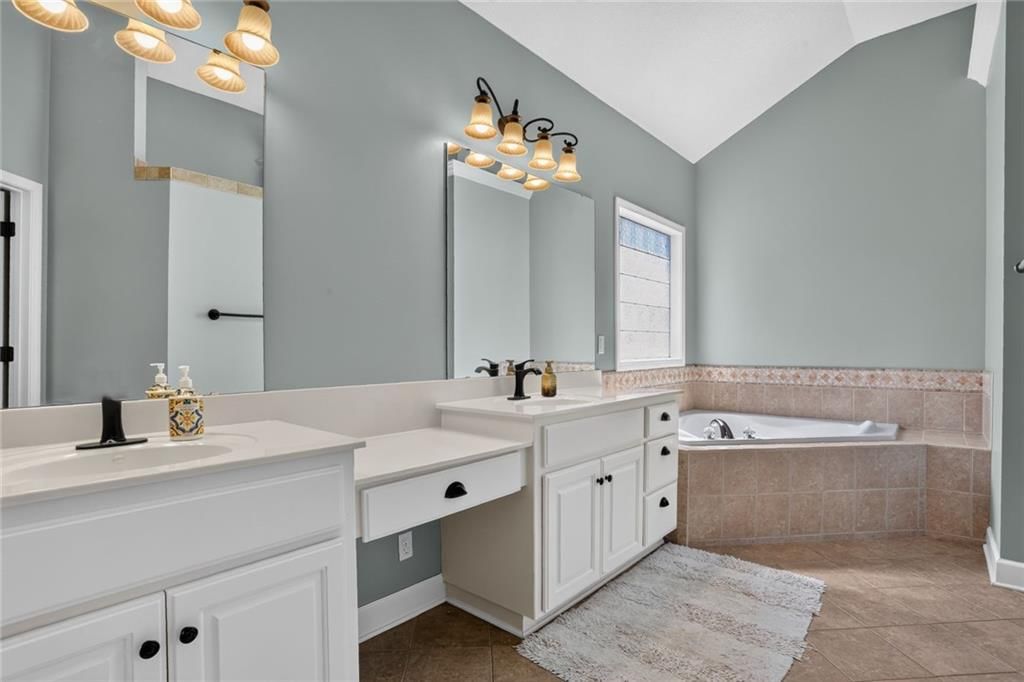 6101 LAKECREST Drive — photo 16
