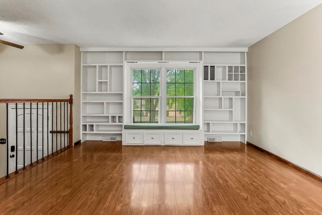 11204 W 51st Terrace — photo 3