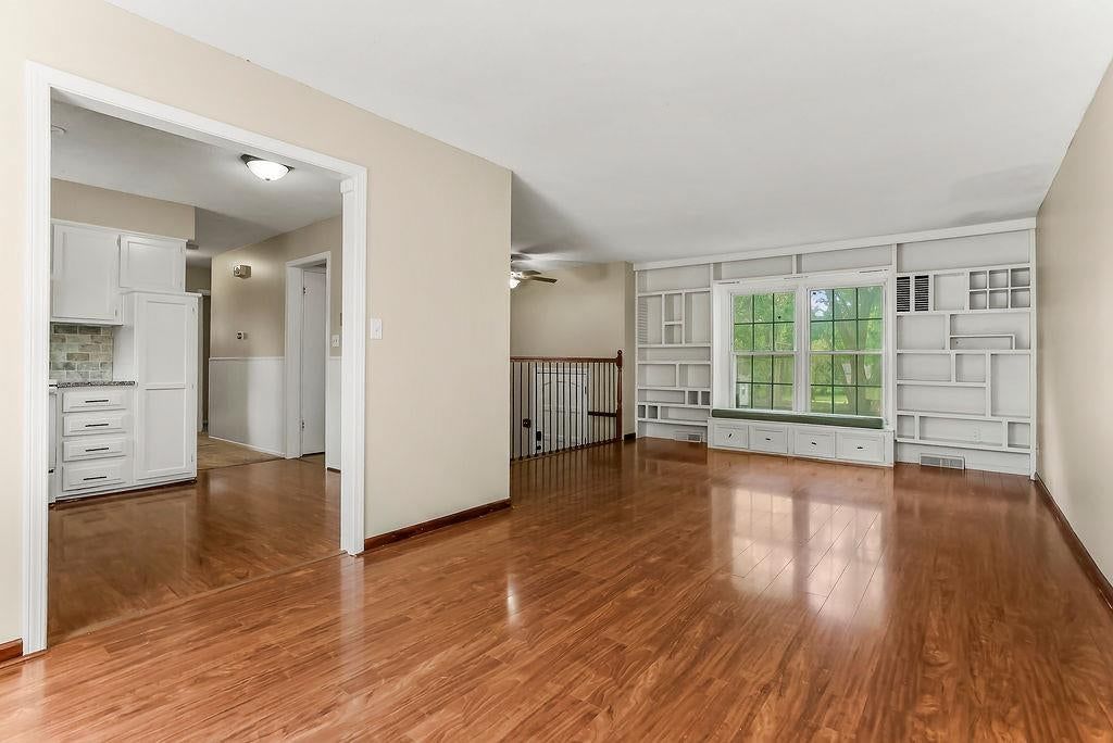 11204 W 51st Terrace — photo 7