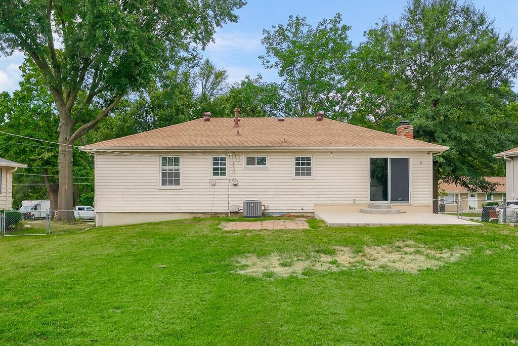 11204 W 51st Terrace — photo 27