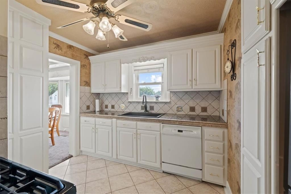 12910 Grandview Road — photo 17