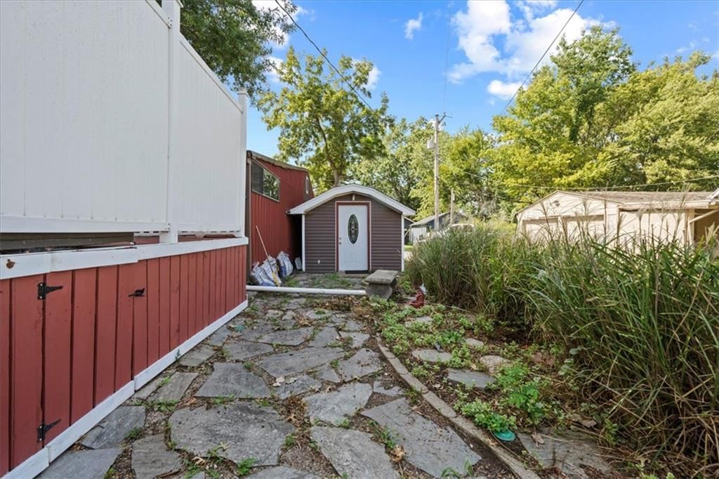 12910 Grandview Road — photo 31