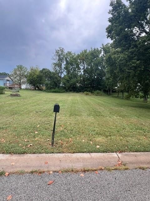 13756 Willard Avenue — photo 1