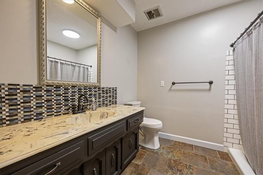 300 Johnston Drive — photo 20