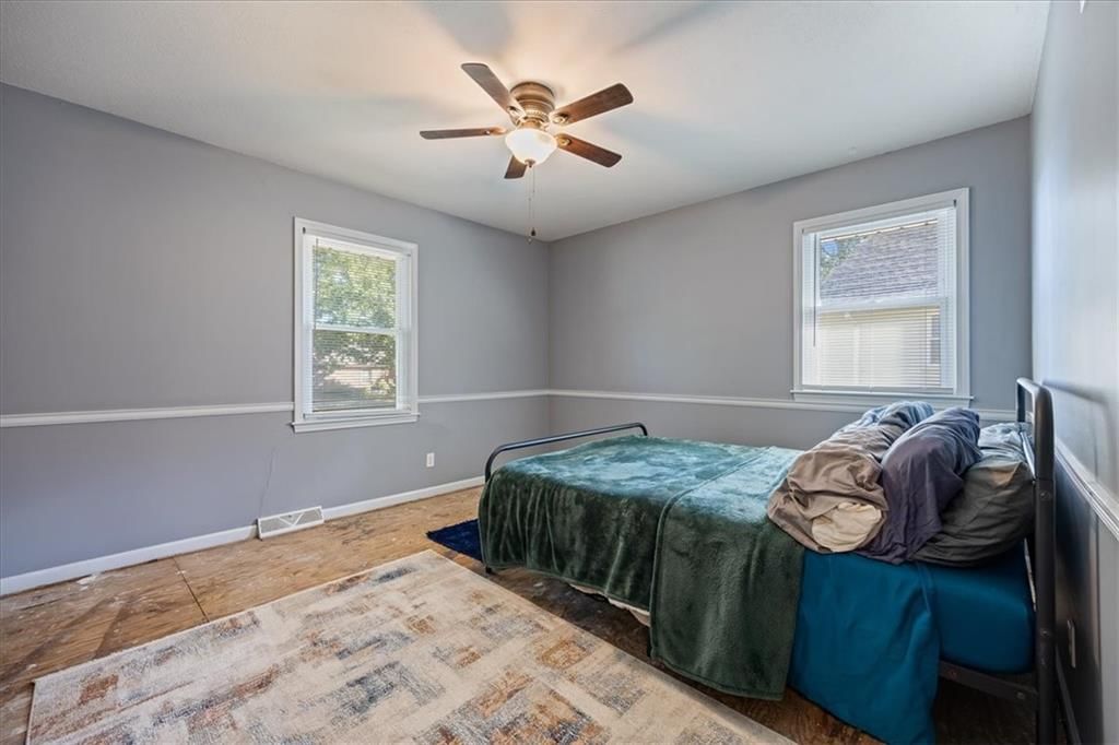 300 Johnston Drive — photo 21