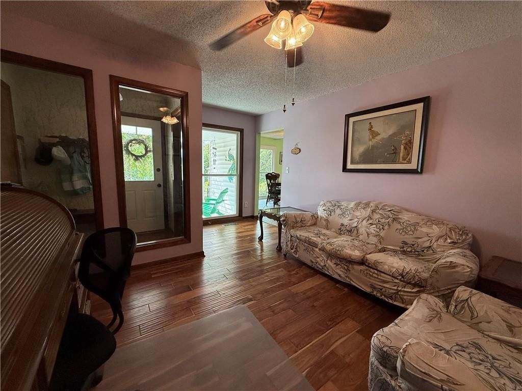 Photo 11 of 71 - 12809 Rickey Road, Kansas City, MO 64133