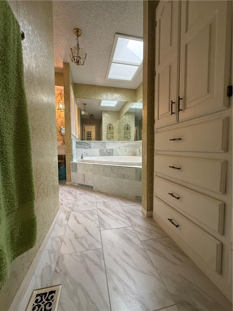 Photo 15 of 71 - 12809 Rickey Road, Kansas City, MO 64133