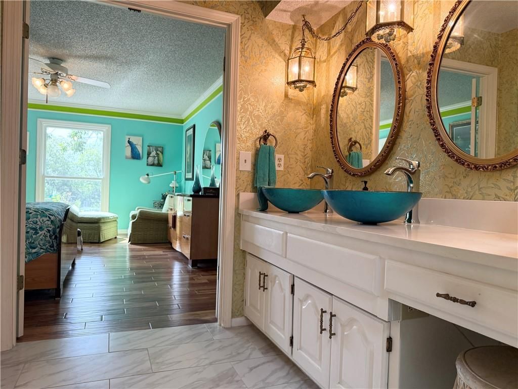 Photo 19 of 71 - 12809 Rickey Road, Kansas City, MO 64133