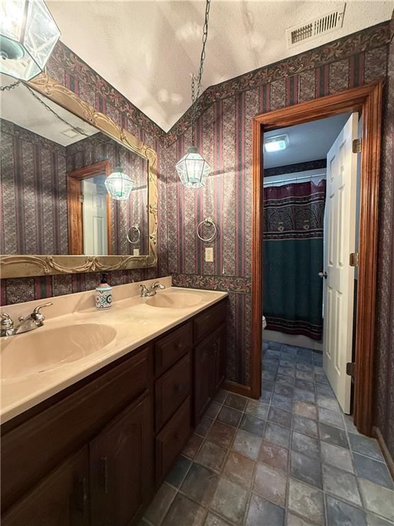 Photo 27 of 71 - 12809 Rickey Road, Kansas City, MO 64133