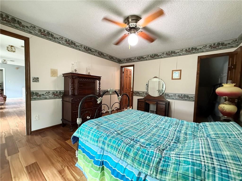 Photo 41 of 71 - 12809 Rickey Road, Kansas City, MO 64133