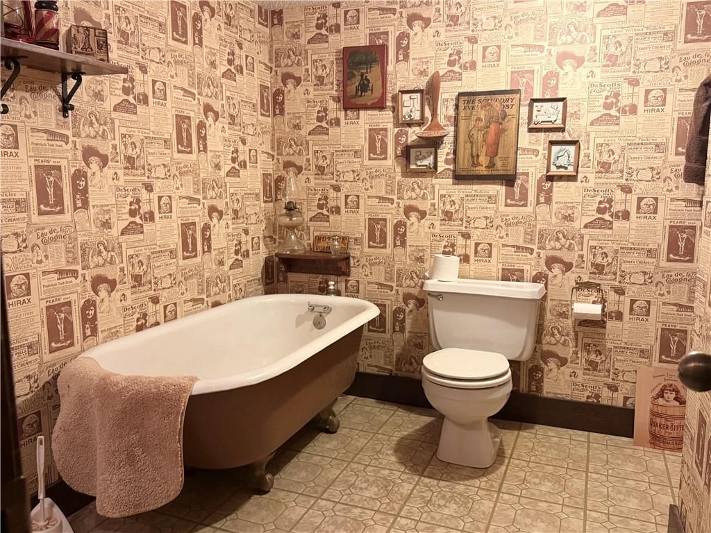 Photo 47 of 71 - 12809 Rickey Road, Kansas City, MO 64133