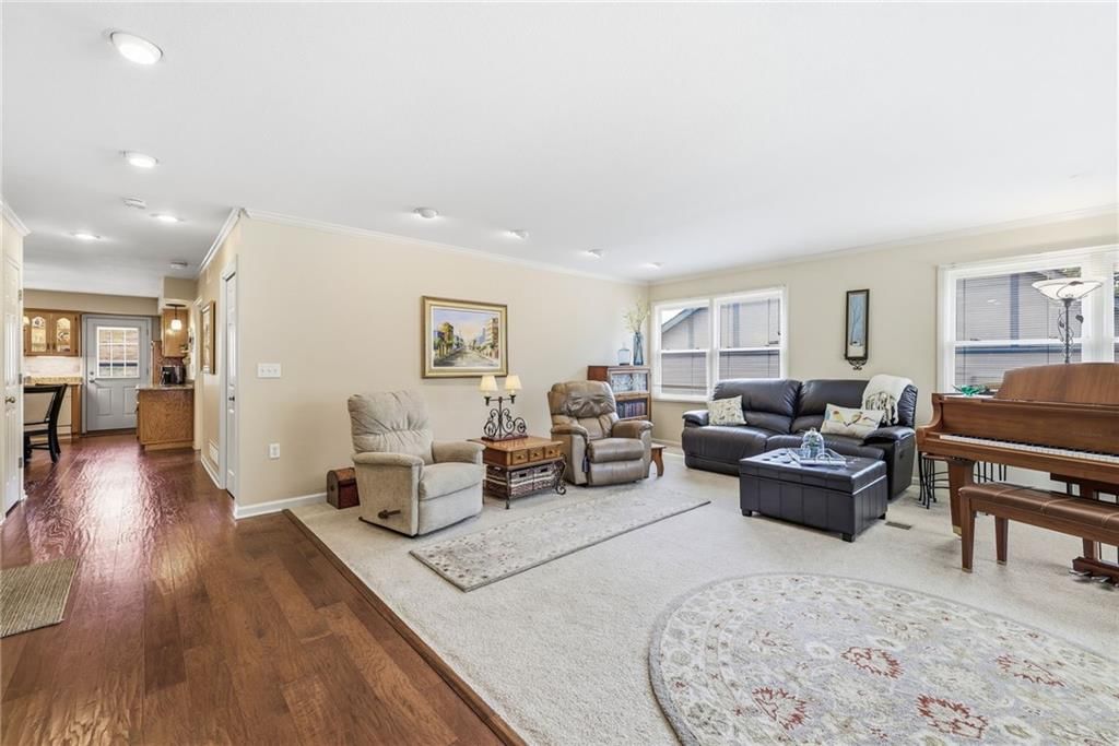 761 N Somerset Terrace — photo 8