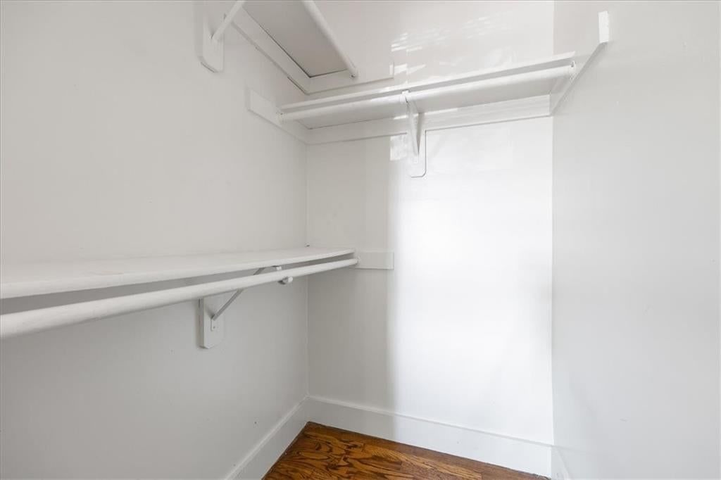 Photo 17 of 25 - 3820 Walnut Street, Kansas City, MO 64111