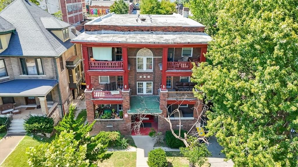 Photo 23 of 25 - 3820 Walnut Street, Kansas City, MO 64111