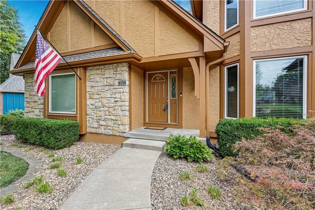 1013 SE Greenridge Drive — photo 4