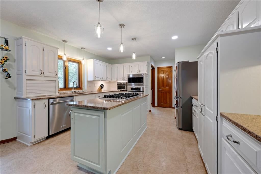 1013 SE Greenridge Drive — photo 12