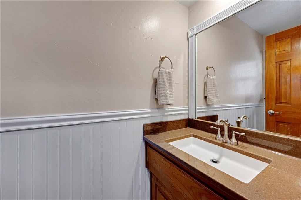 1013 SE Greenridge Drive — photo 16