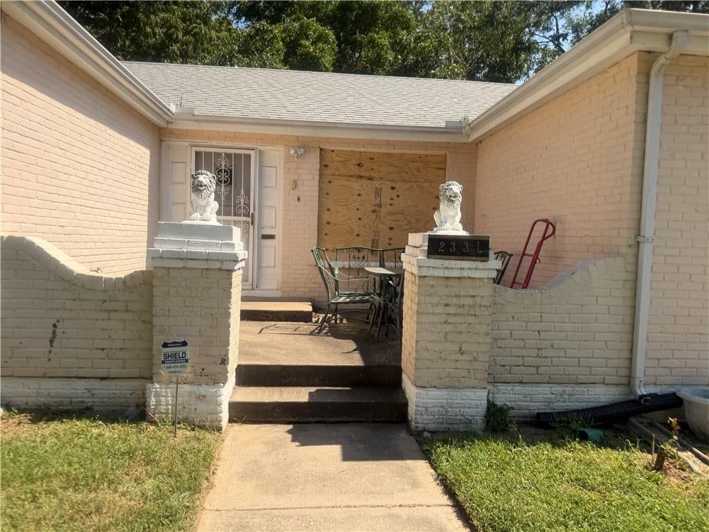 2331 Cleveland Avenue — photo 2