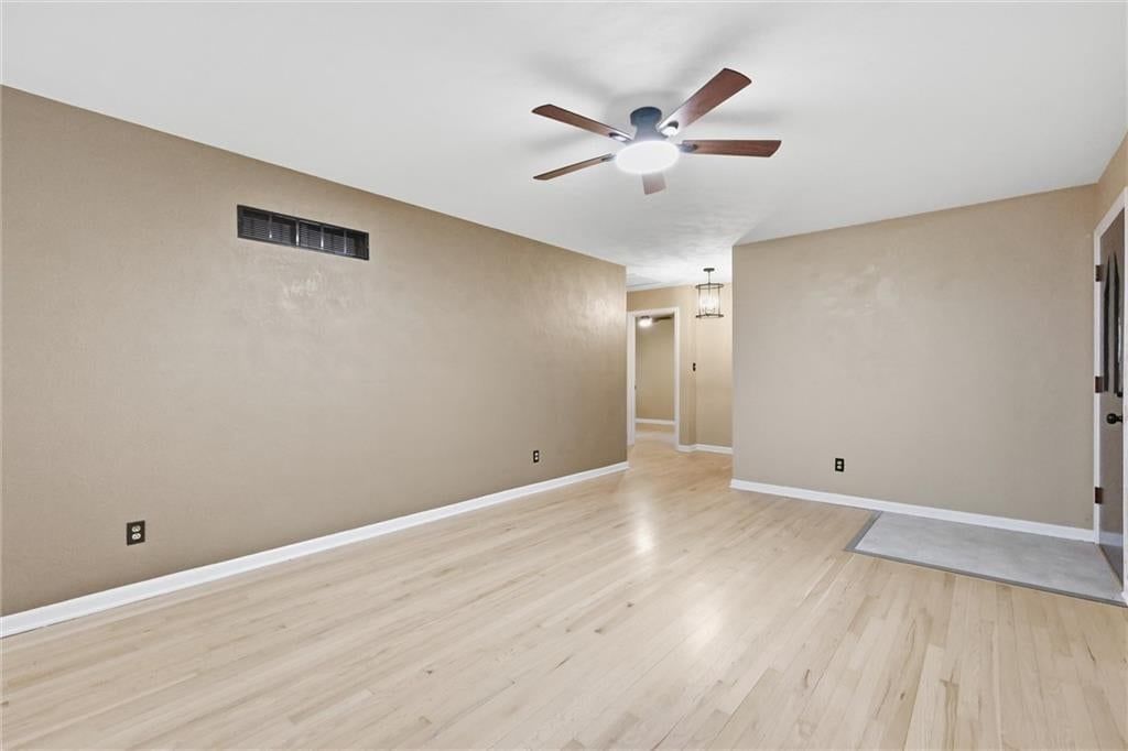 2806 N River Boulevard — photo 8