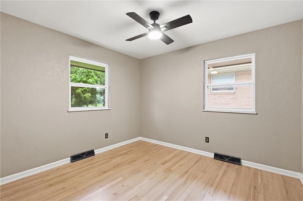 2806 N River Boulevard — photo 21