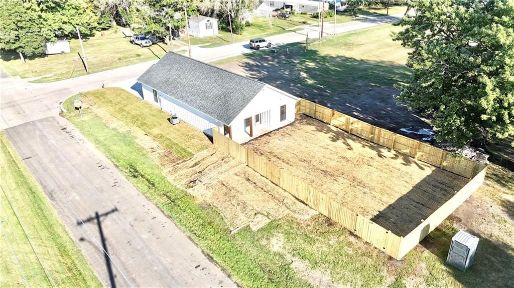 237 Cowgill Street — photo 20