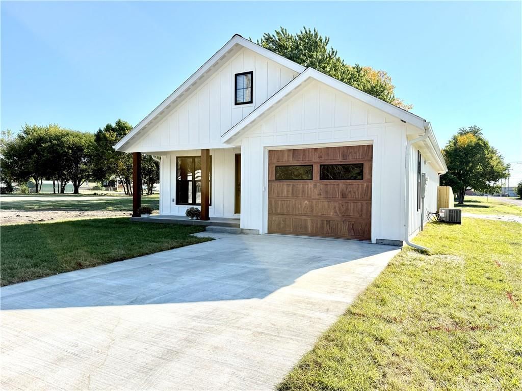237 Cowgill Street — photo 21