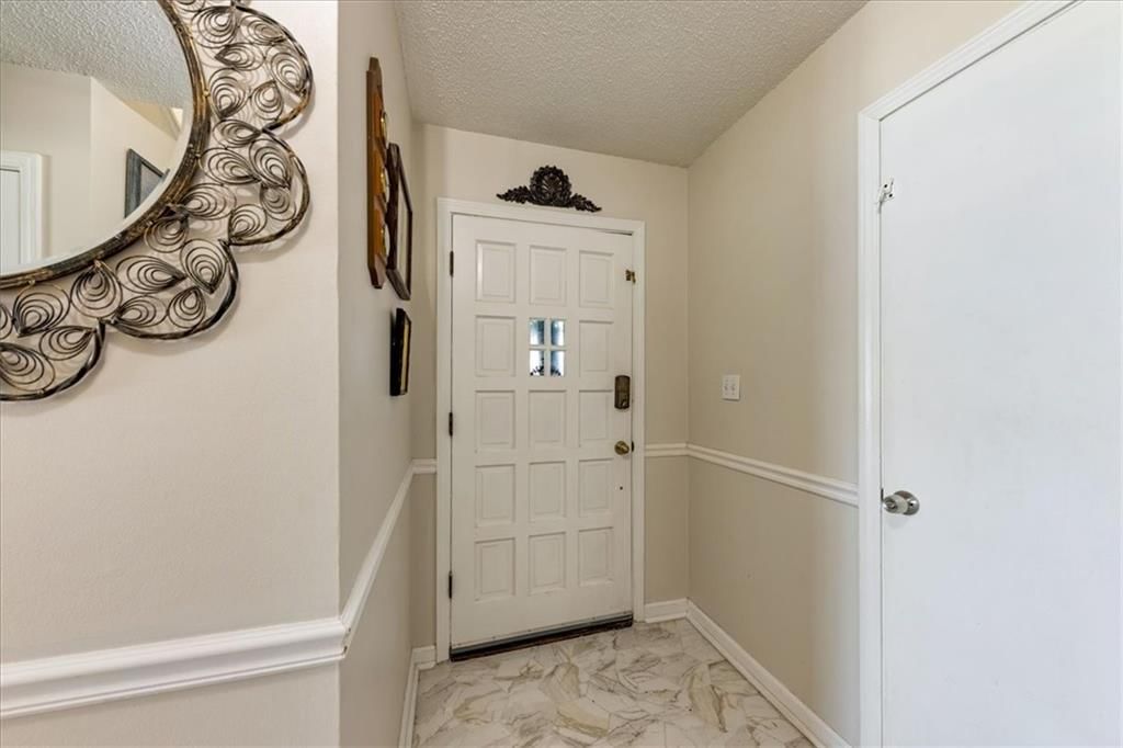 10214 Conser Street — photo 5