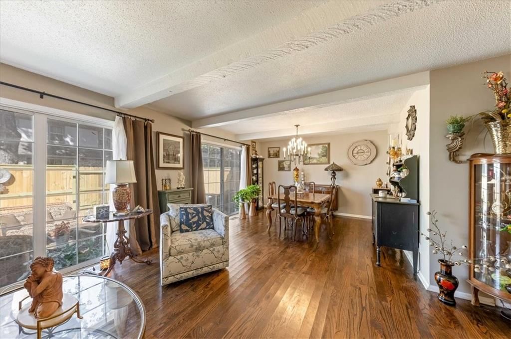 10214 Conser Street — photo 10