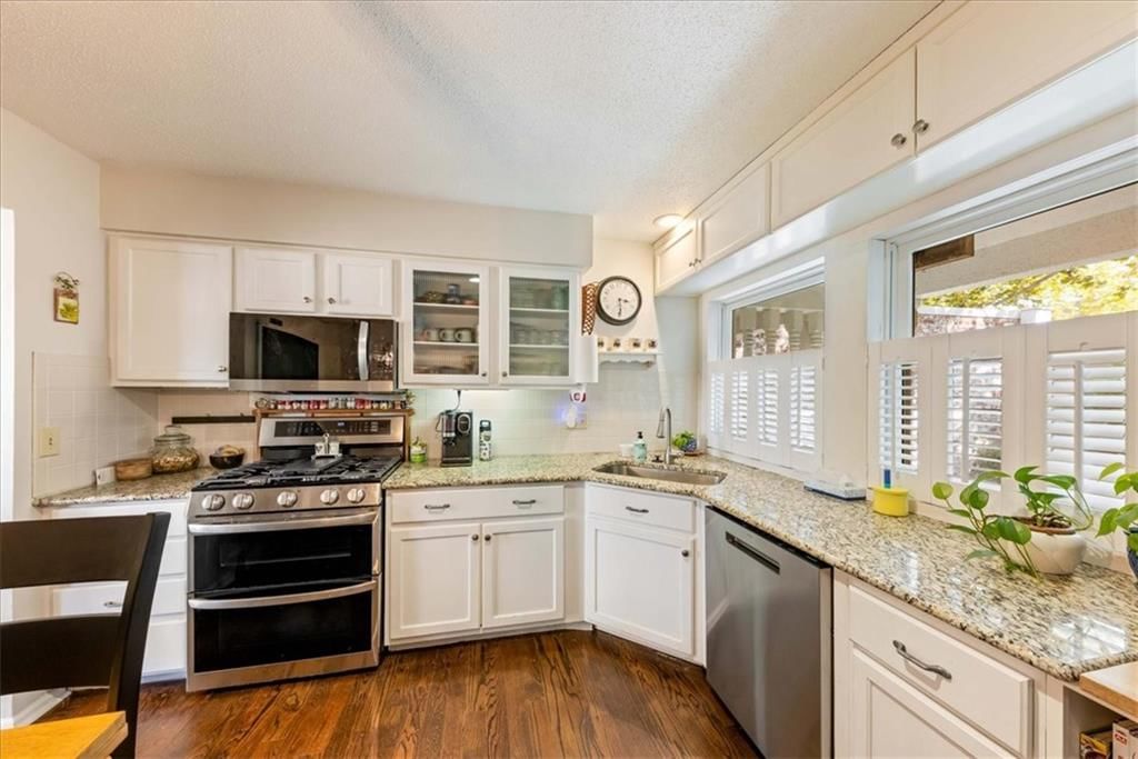 10214 Conser Street — photo 14
