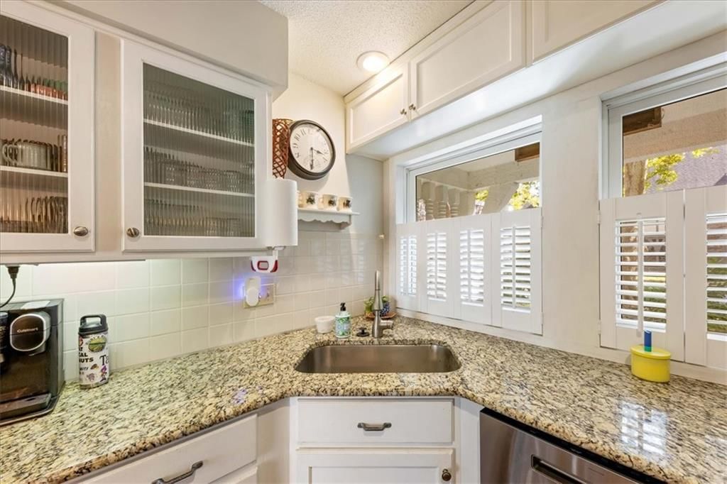 10214 Conser Street — photo 15