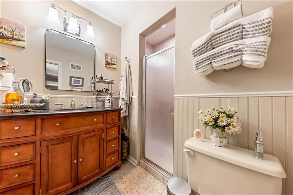 10214 Conser Street — photo 23